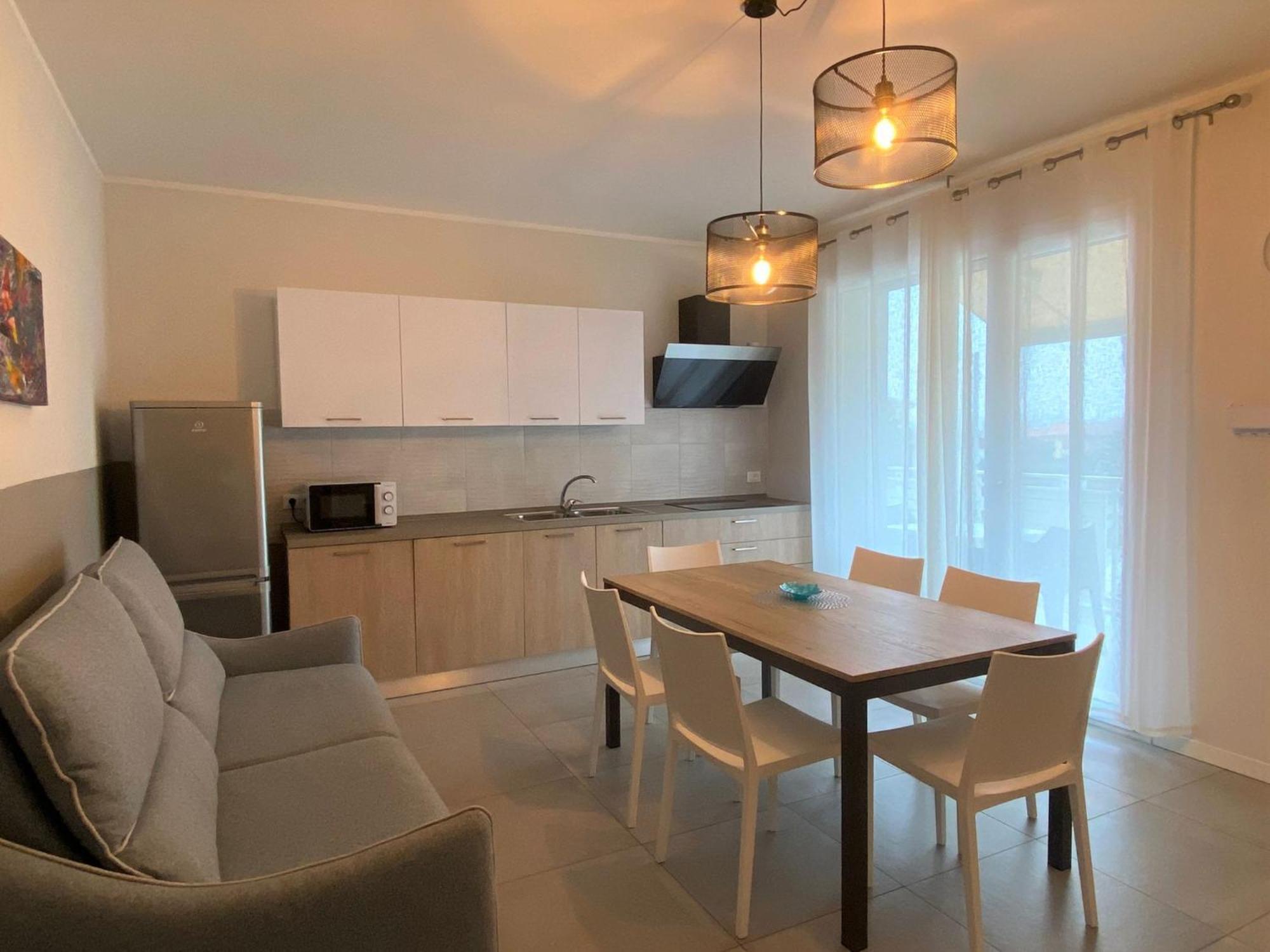 The Prince - Luxury Apartments With Pool Peschiera del Garda Bagian luar foto