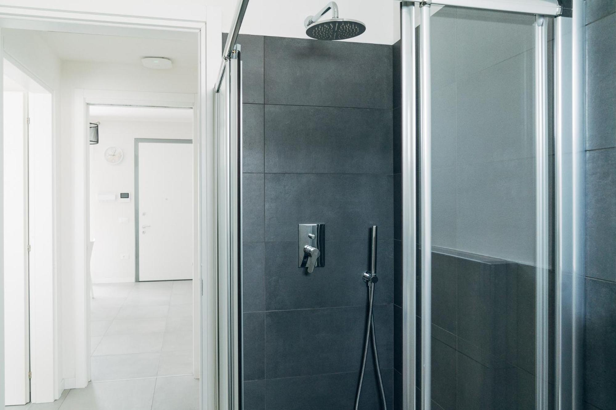 The Prince - Luxury Apartments With Pool Peschiera del Garda Bagian luar foto